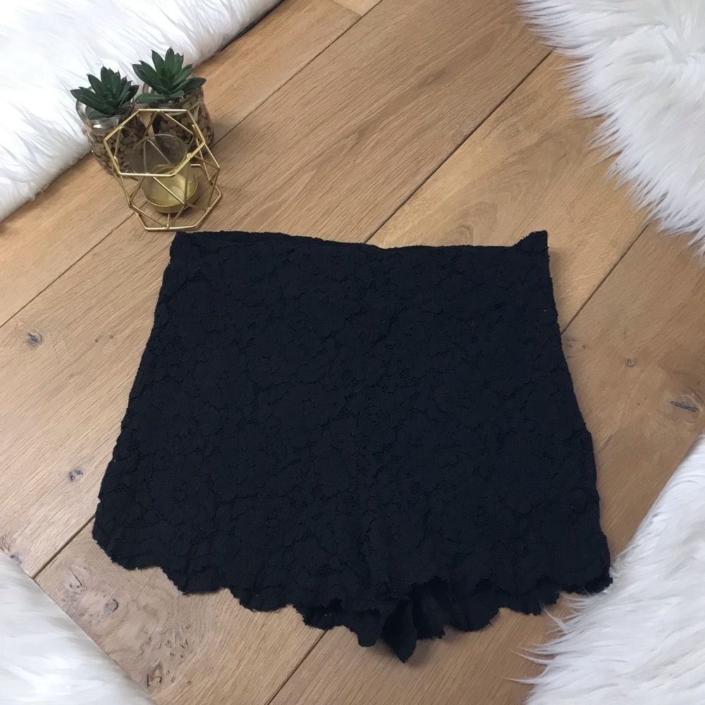 Free People Black Lace Shorts 943